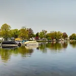 Cottage In Edinboro Walk To Pat Crawford Beach!